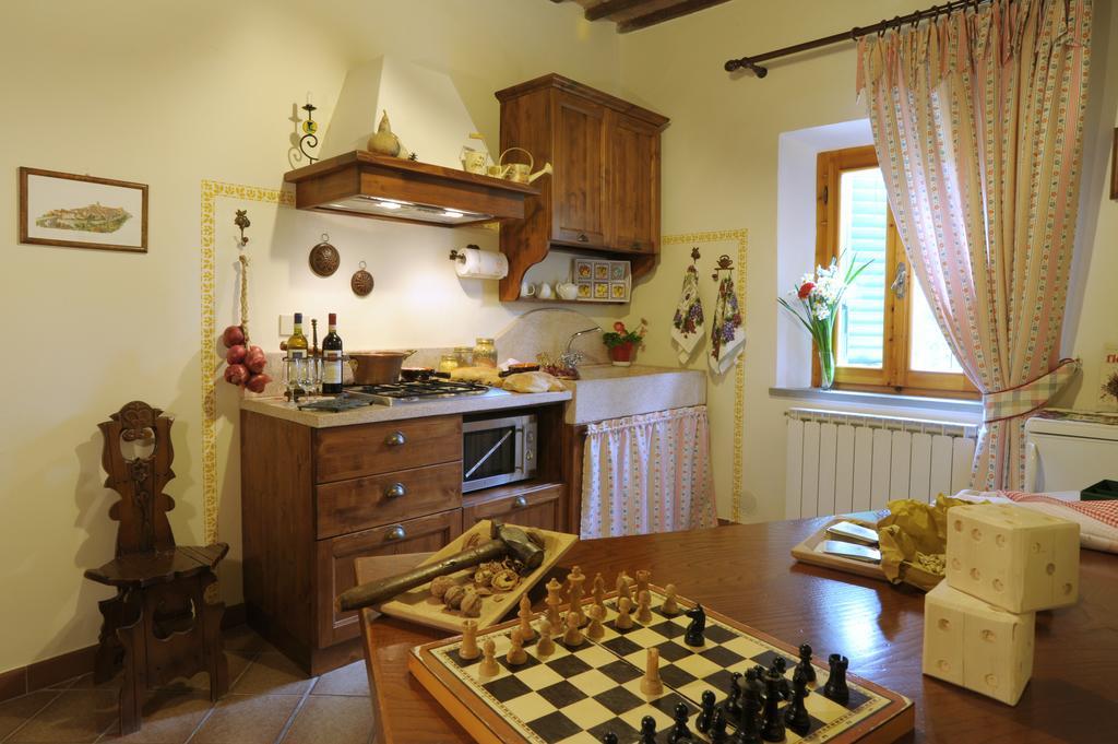 Agriturismo Podere Poggio Ai Cieli San Gimignano Zimmer foto